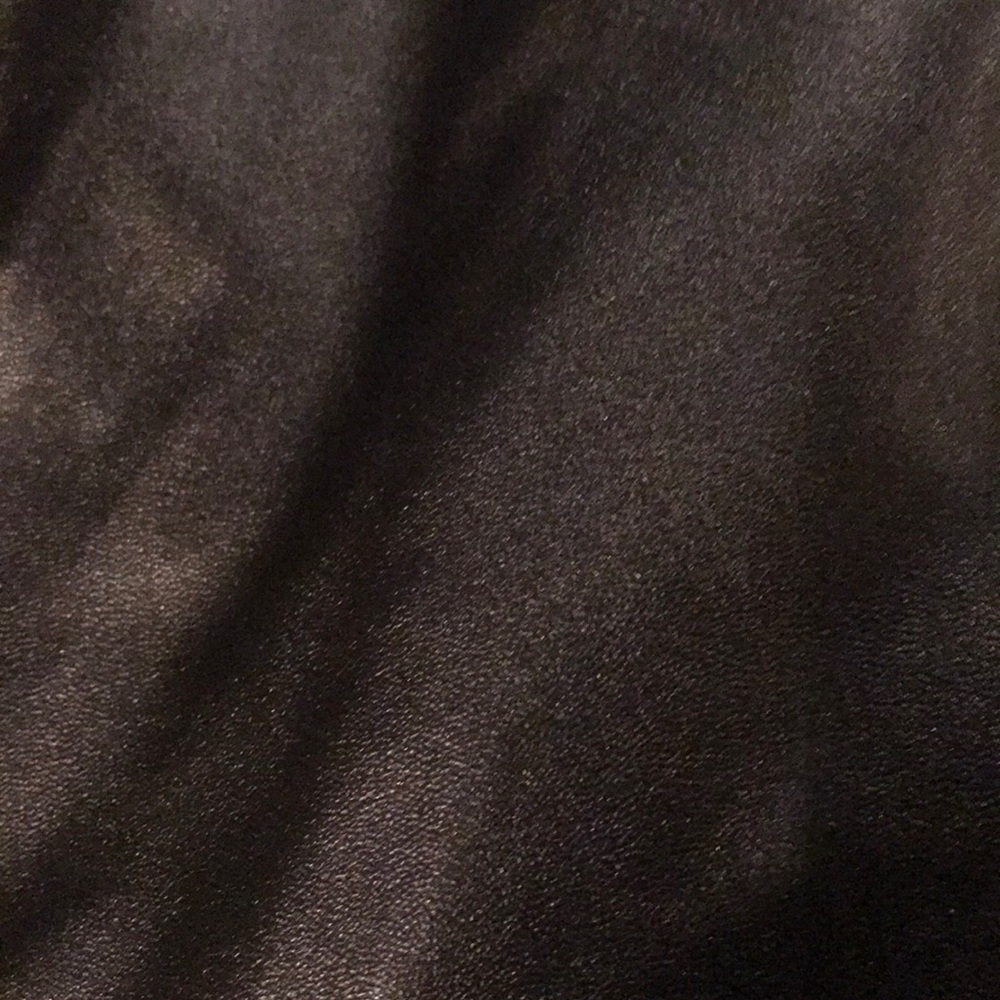 🔥ONLY 1 LEFT! OH SO CHIC FAUX LEATHER SKIRT! - Picture 4 of 5